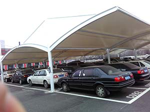鋼<font color='red'>膜結構車棚</font>特點，怪不得越來越多人選擇！(圖文)