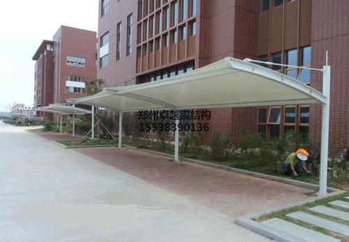 ?？?font color='red'>膜結(jié)構(gòu)車棚</font>【?？谌A能發(fā)展有限公司等】施工案例