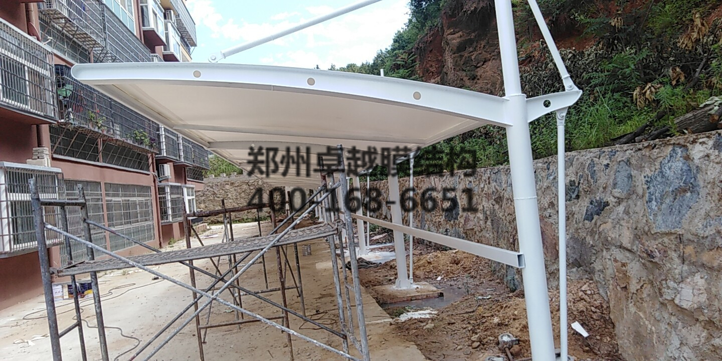 信陽新縣膜結(jié)構車棚