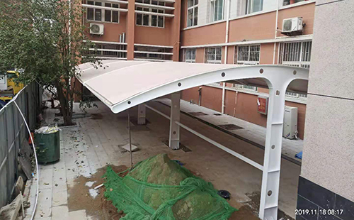 南陽市電力學院膜結(jié)構車棚/頂棚項目工程動態(tài)