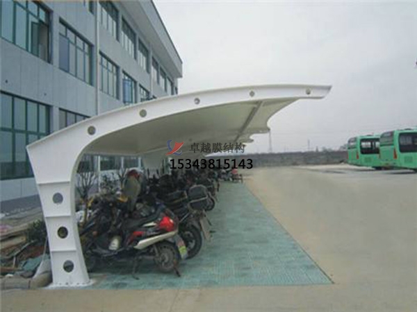 嵩明<font color='red'>膜結(jié)構(gòu)停車棚</font>【設(shè)計生產(chǎn)安裝】